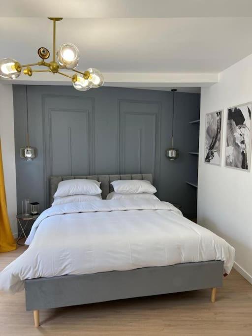 Beau Duplex Au Centre Ville. Mantes-la-Jolie Exteriér fotografie